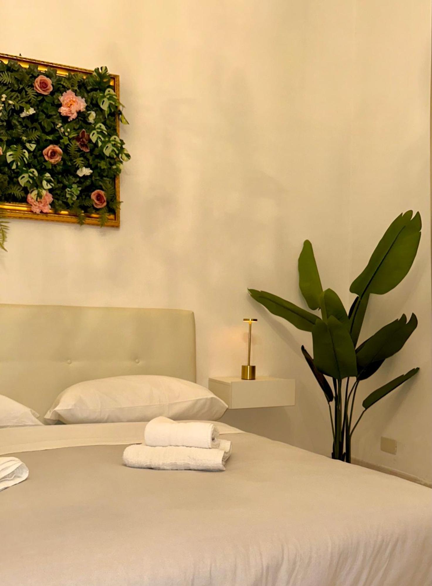 Golden Luxury Home - San Giovanni - 10 Min To Basilica Of San Giovanni - 25 Min To Colosseum Roma Exterior foto